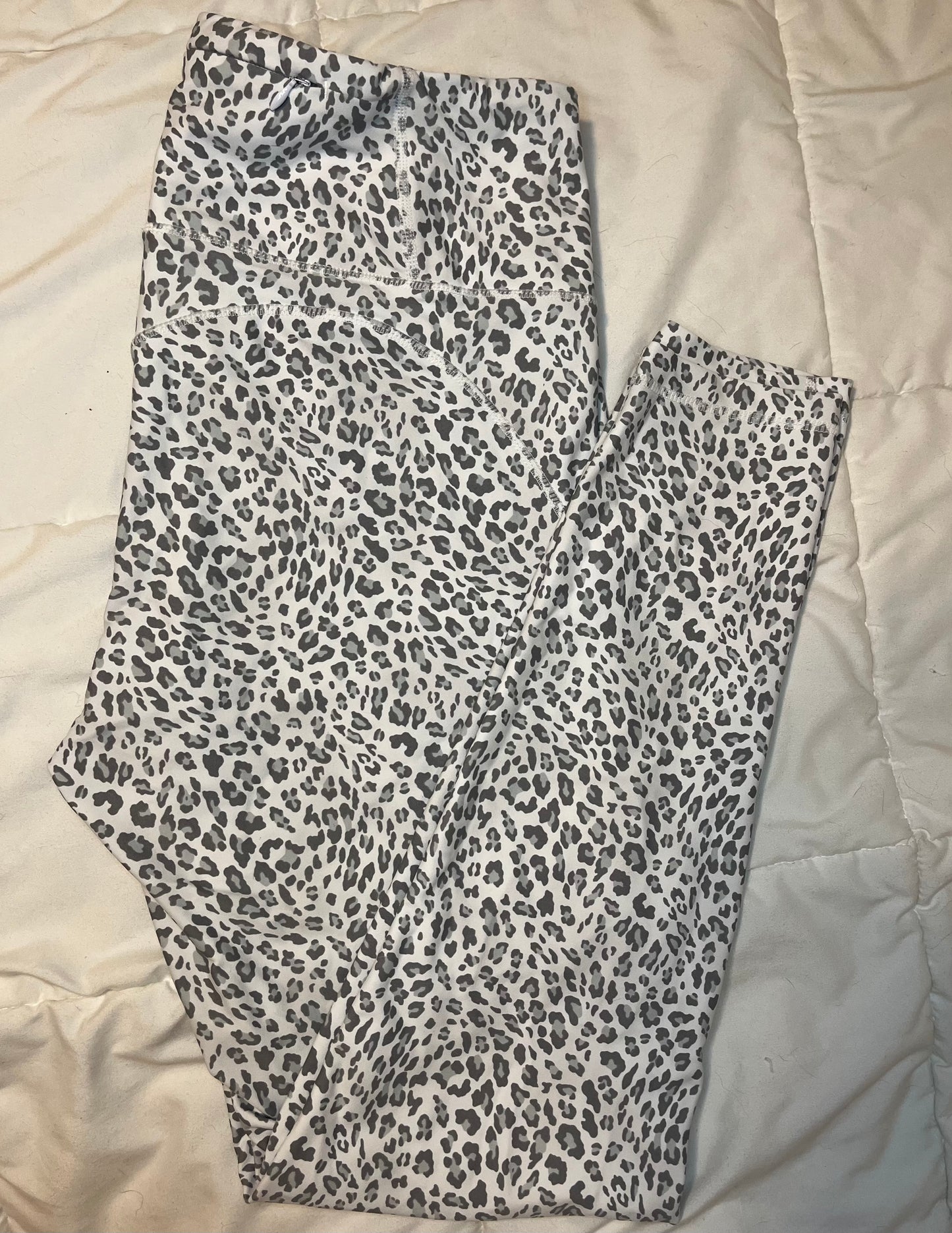 Animal print pant